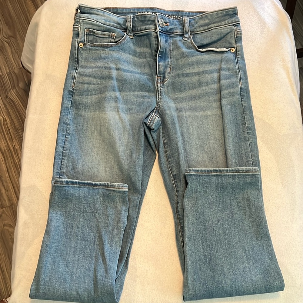 American Eagle Next Level Stretch jeans. Size 8. Extra Short length.